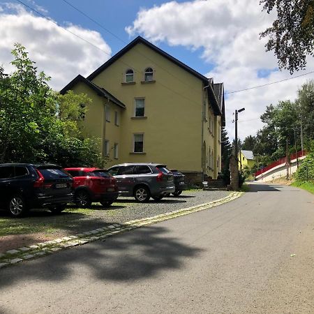 Ferienwohnungen Siebenlehn Am Romanus Freibad Bagian luar foto